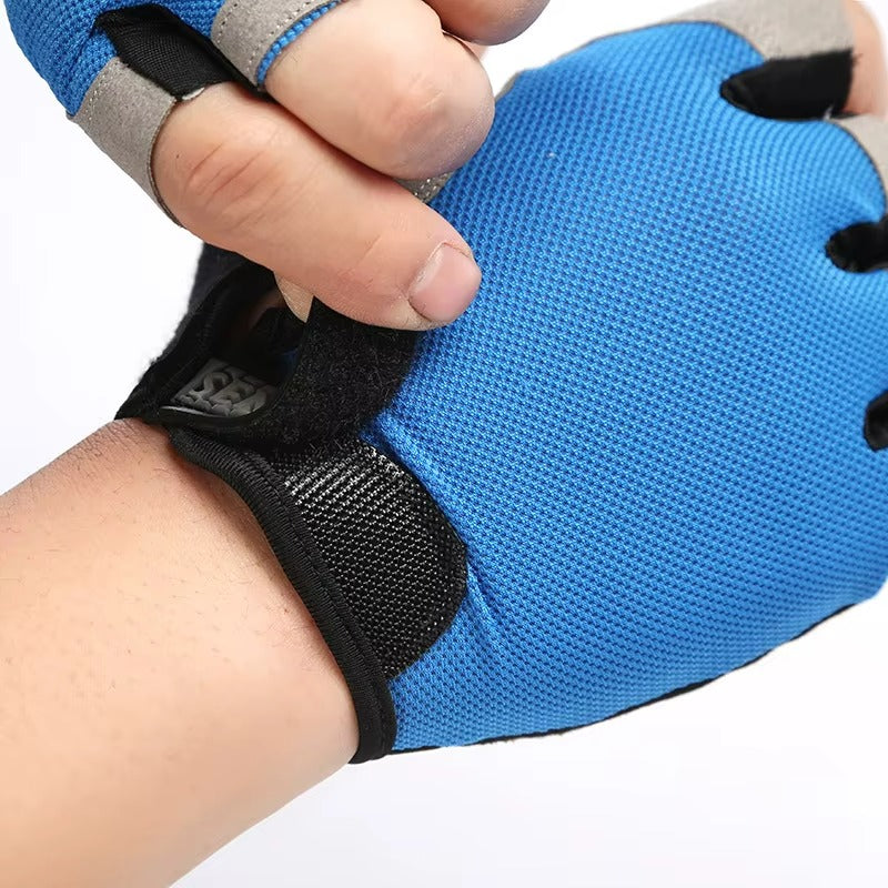 Luva IronFit Grip – Controle, Ventilação e Desempenho